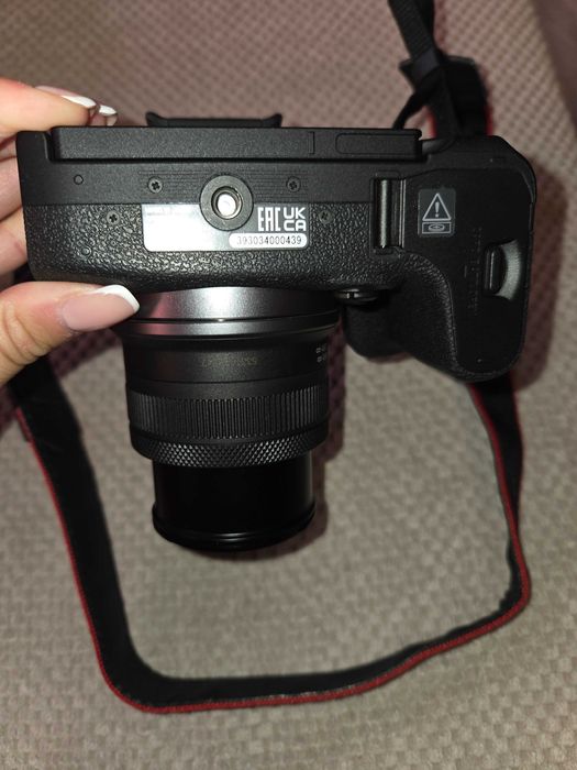 Фотоапарат Canon EOS R10 +подарък