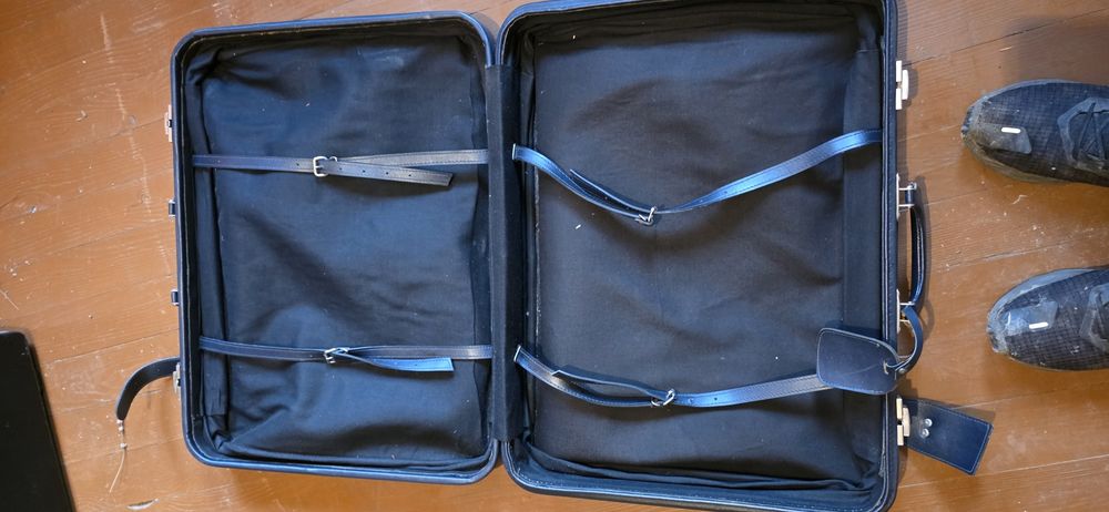 Стари ретро куфари