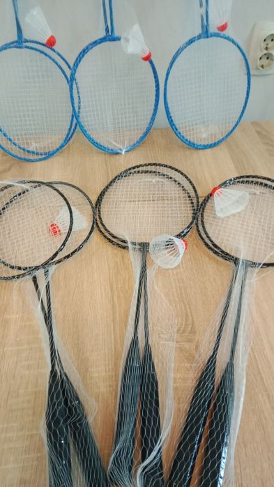 Бадминтон новый продам