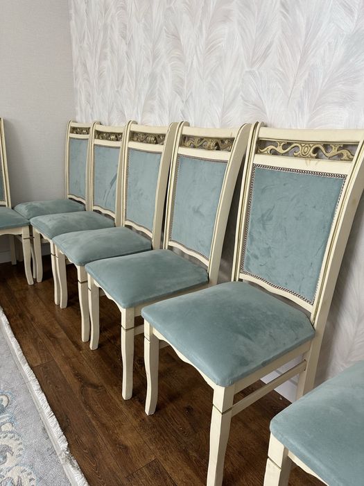 Продаем стол в отличном состоянии