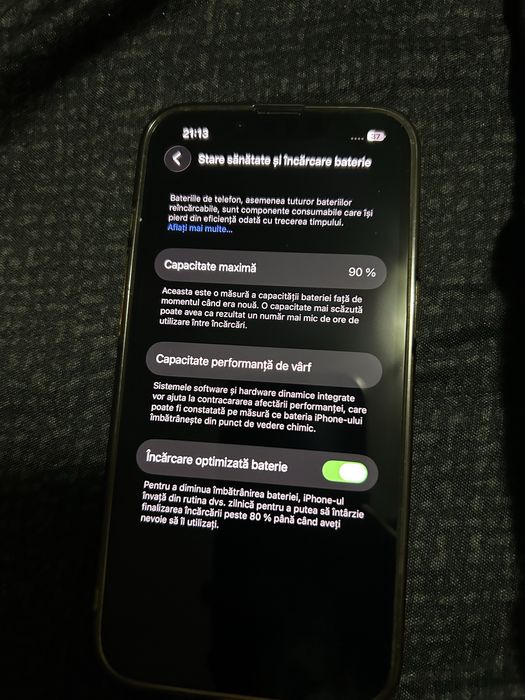 Vând Iphone 13 + huse