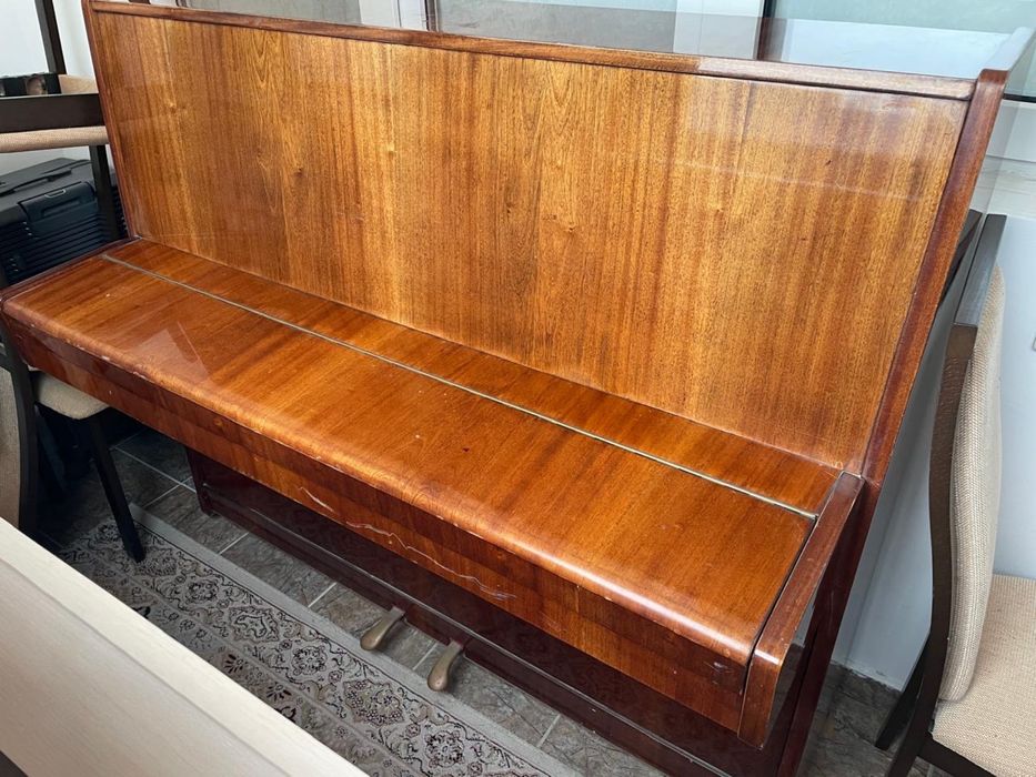 Продается пианино