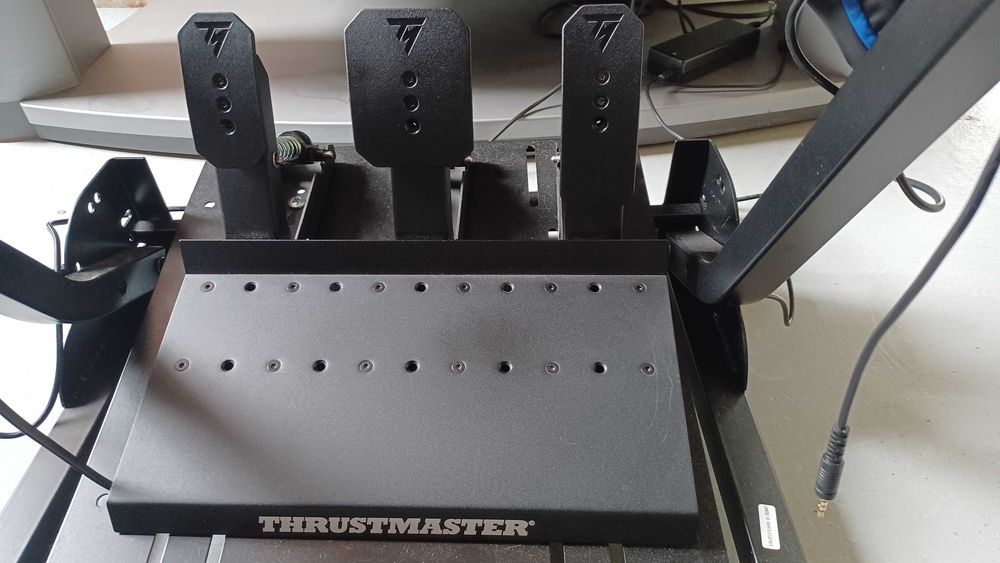 Thrustmaster T598 + стойка