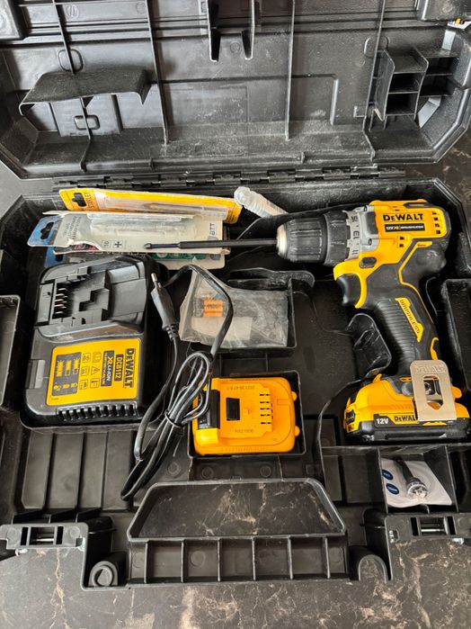 Акумулаторен ударен винтоверт DeWalt 2 акумулатора