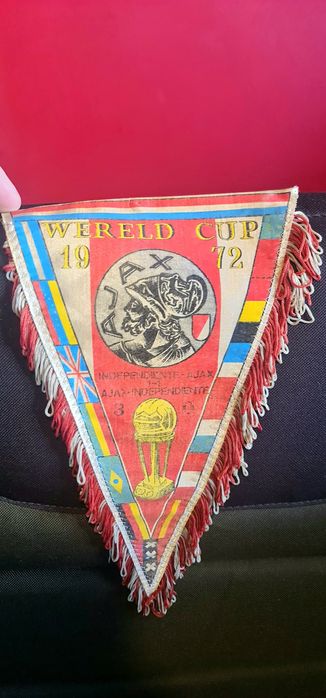 Редки колекционерски Флагчета 50 годишни