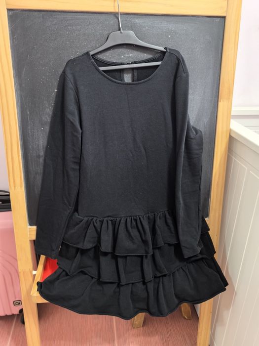 Rochie neagra Wednesday măsură 146-152