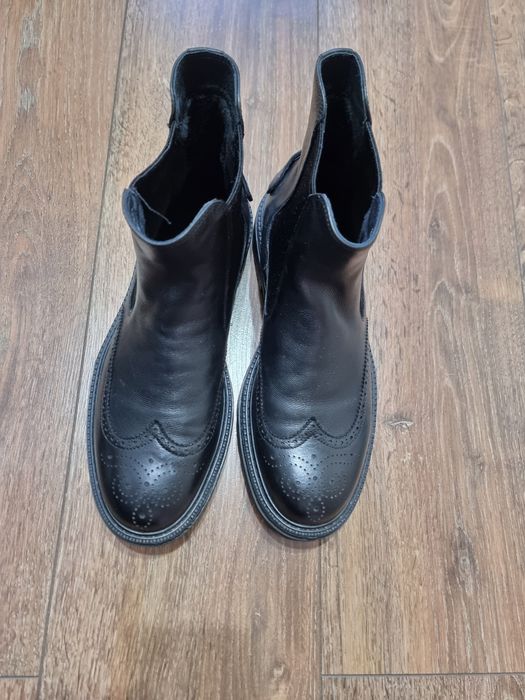 Продам кожаные ботинки челси осень-весна