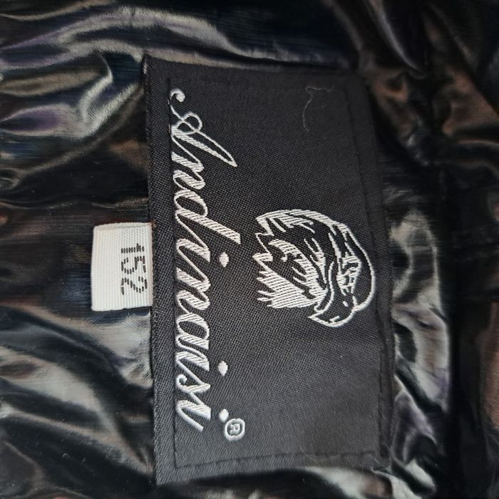 Продам куртку 9-11л.