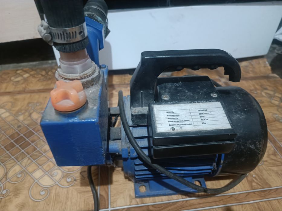 Продам водяной насос