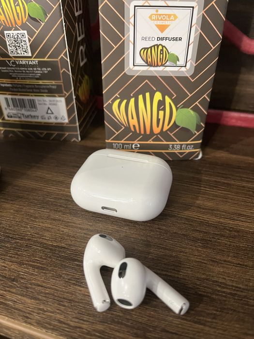 Слушалки Apple - AirPods 3 MagSafe Case