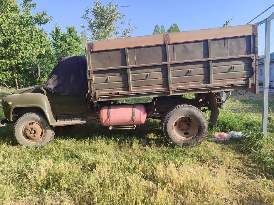 Грузовые автомобили