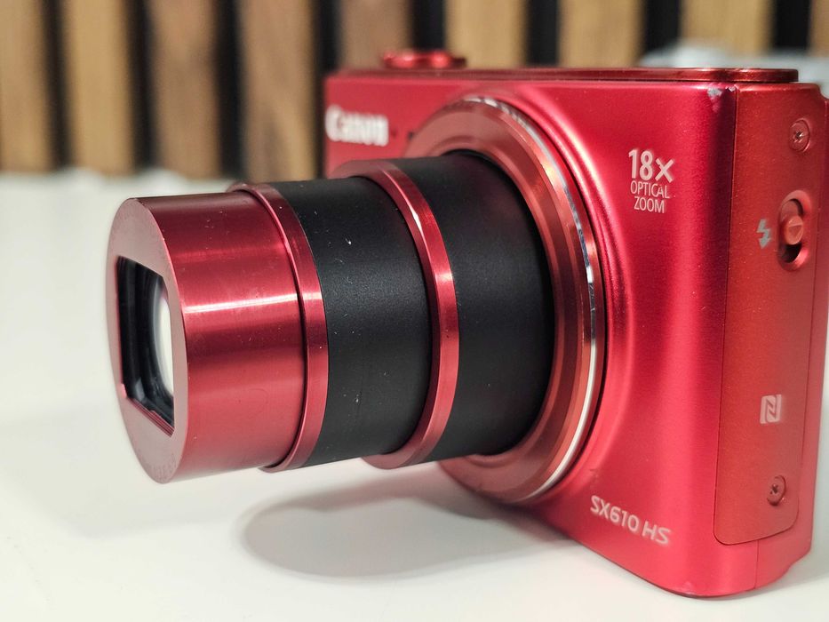 Defect Aparat foto digital Canon PowerShot SX610 Wi-Fi 20.2MP 18xZoom