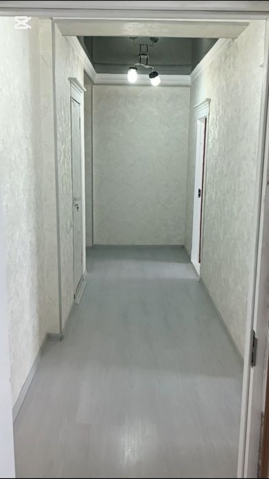 Андижан шахар Навруз Малл олдида сокин ситидан 11 этаждан 2-хонали уй