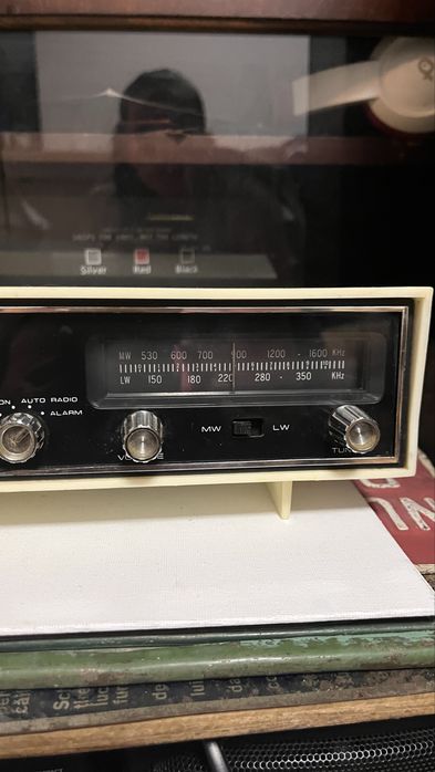 Ceas /Radio Tokyo