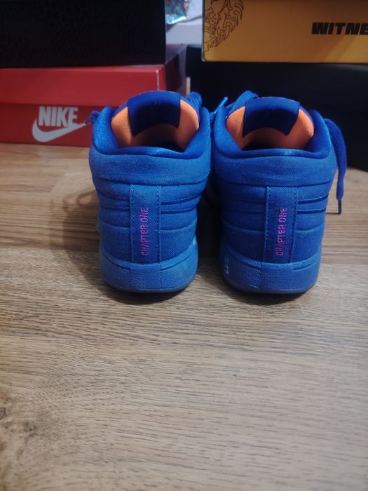 Adidași superbi, originali