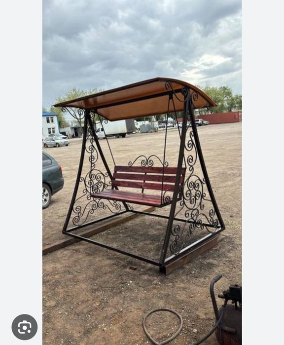 Качели, тапчаны и перила