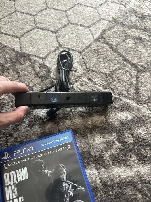 PlayStation 4 + камера + 8 дисков