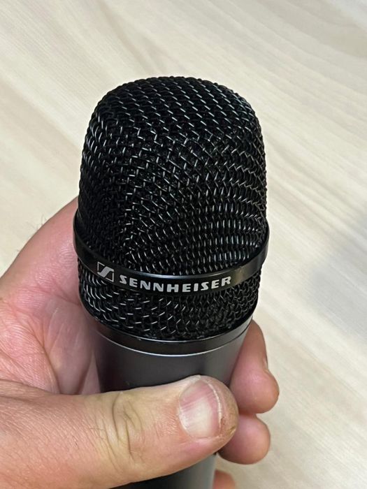 Продам петличный микрофон Sennheiser