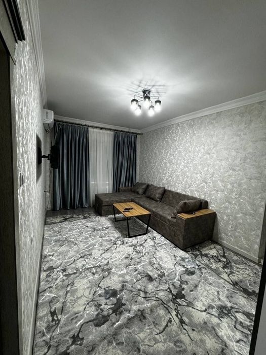 Sergeli moshina bozor oldida 2xonali kvartira ijaraga beriladi.