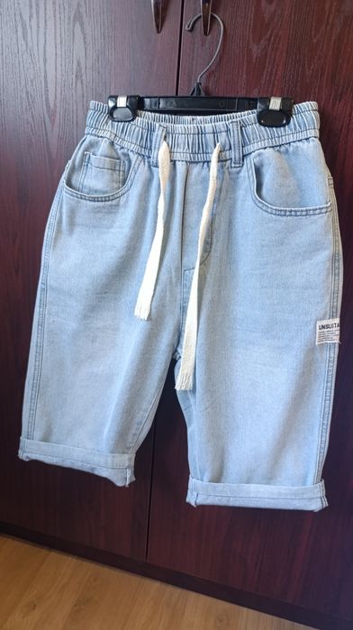 Джинсовые шорты на девочку 10-13 лет