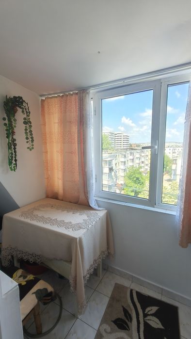 Apartament 2 camere, la mansardă, Mircea cel Bătrân.