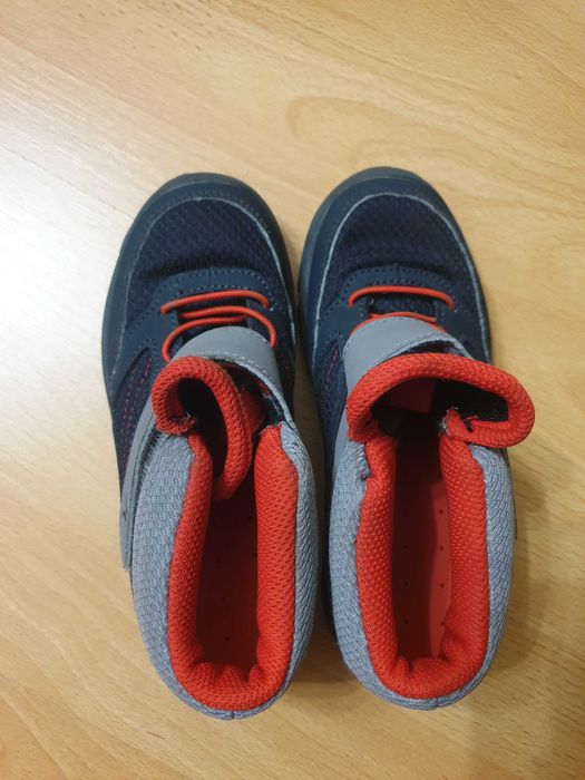 Vand ghetute copii Decatlon Quechua nr 32 talpic 22cm in stare super