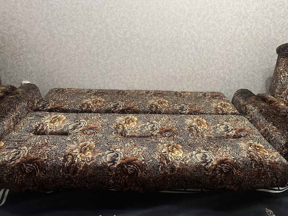 Мягкий уголок в отличном состоянии