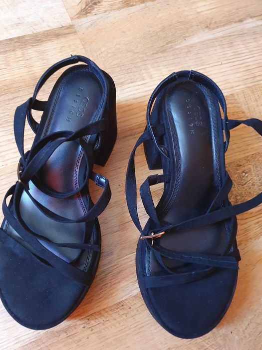 sandale de seara cu talpa groasa, nr.38 , toc 9 cm .