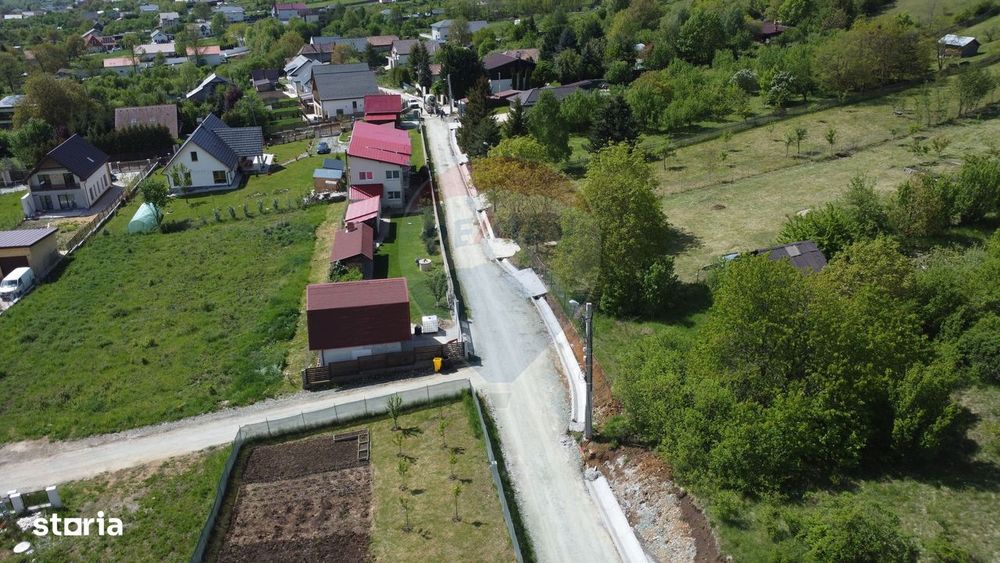 Teren intravilan 2307 mp în Salicea, zona premium, aproape de Cluj