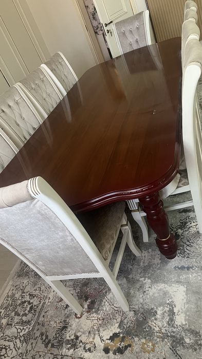 Продается стол отличного качества