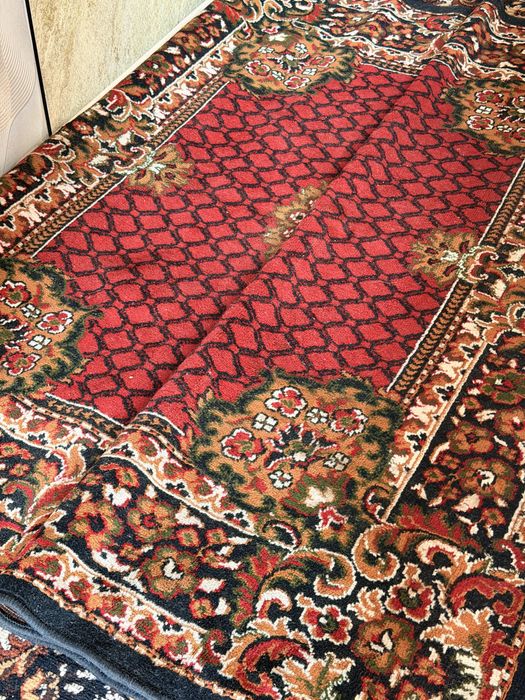 Ковер 180/260 б/у продается