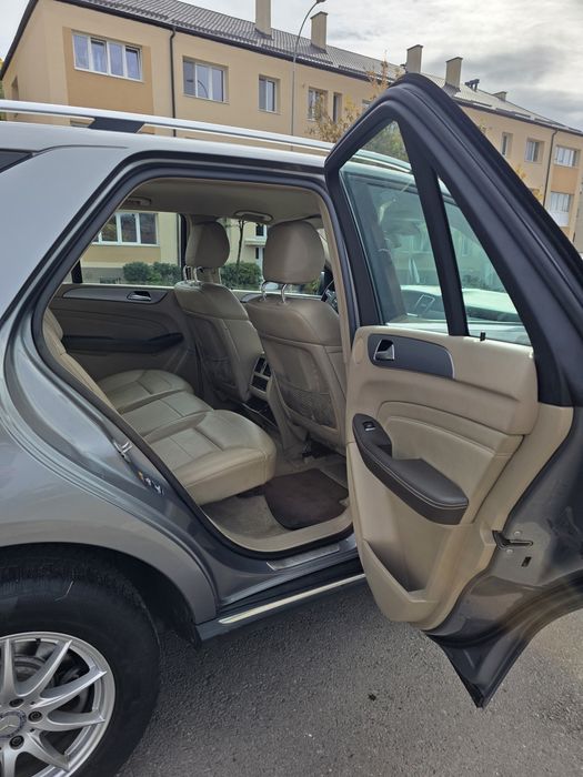Mercedes ML250 2013 Climatronic/Scaune incalzite/Unic proprietar Ro