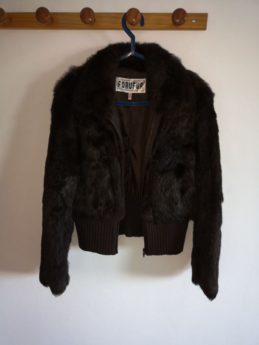 Geaca scurtă din blana artificiala