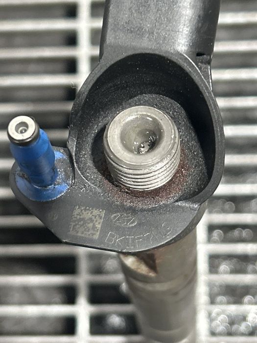 Injector Hyundai IX35 2.0 CRDI 2010 - 2019 136CP D4HA Euro5 (1427) Diesel 338002F000