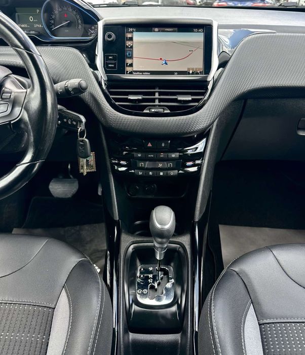 Peugeot 2008 ALLURE