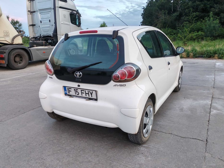 TOYOTA Aygo 2013 — imagine 4