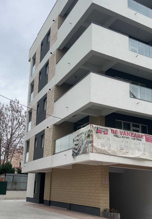 >PENTHOUSE  in OFERTA / 3 camere  -zona Teatru - Liceul Unirea