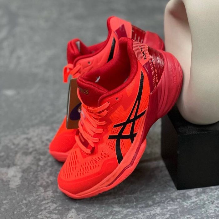 Asics krasofka yangi kiyilmagan