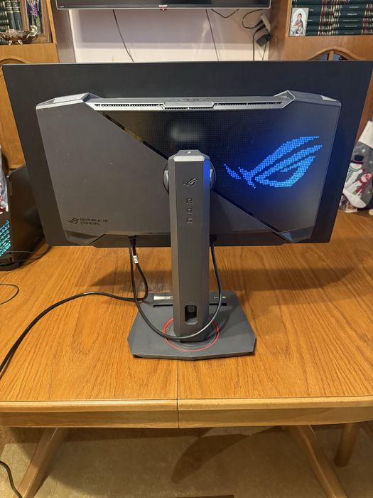Monitor Asus ROG 26,5” / 4K  / 240Hz / OLED