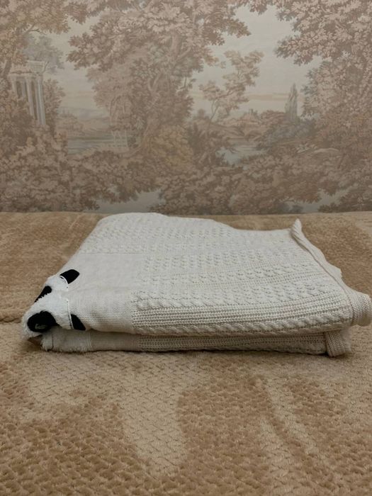 Детские вещи на новорождённых