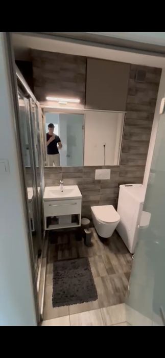 Închiriez apartament 2 camere in spatele medicinei