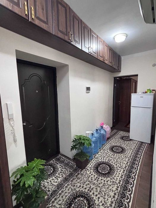 Sergeli 5A 34-dom 2 xona sotiladi Uy Egasiman BEZ MAKLER Lokatsiya Zor