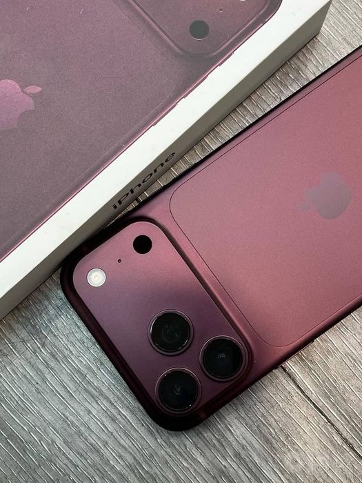 iPhone 18 Pro Max Burgundy Sim e sim