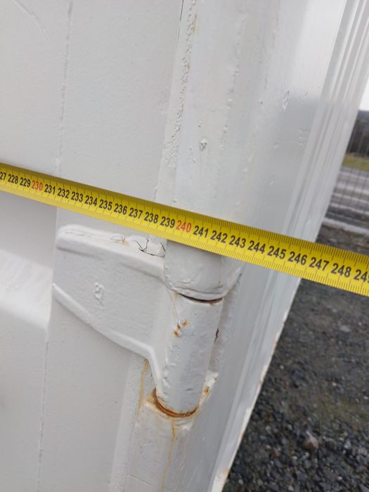 Container de vânzare – 6 m x 2,4 m