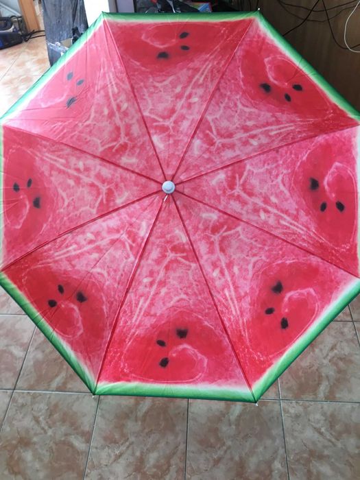Umbrela de plaja resigilat (Diferite modele)