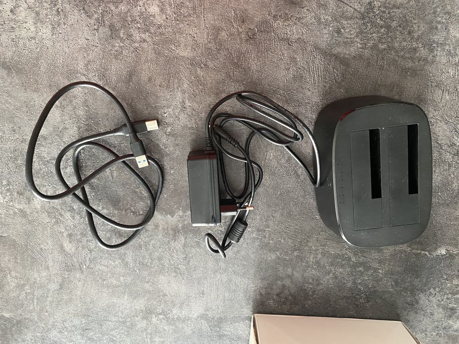 Док-станция новая