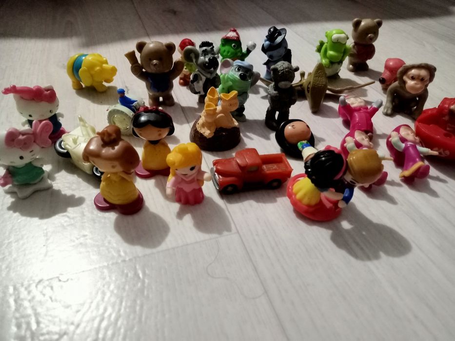 Продам фигурки киндер по 300тг