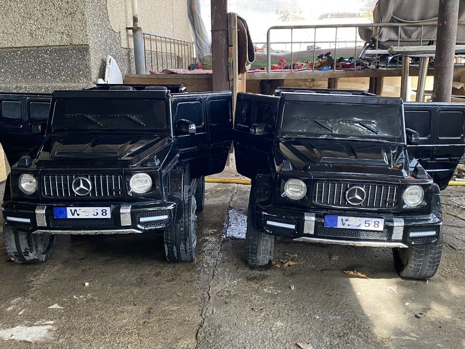 Продам две машинки детские
