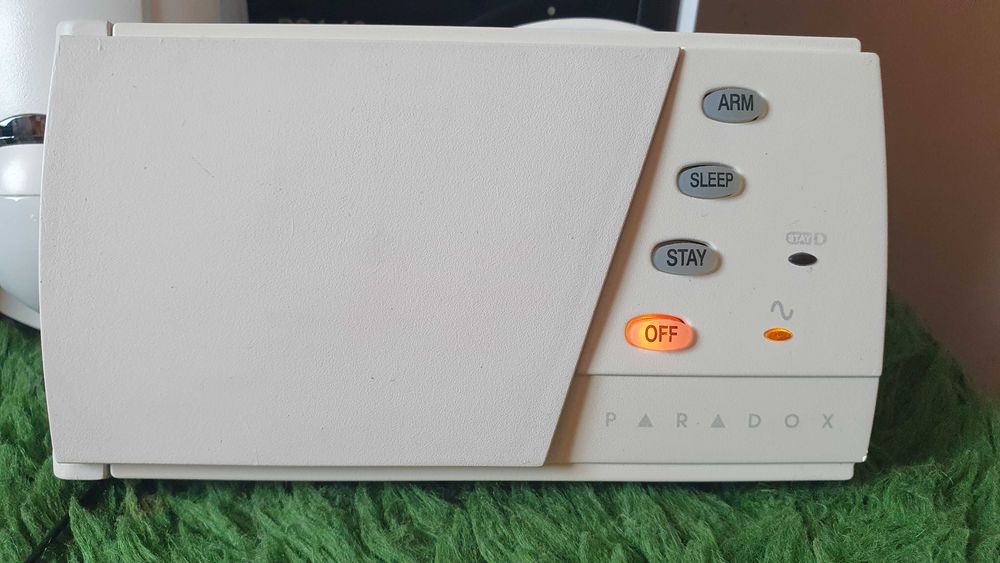Сот комплект Paradox Spectra Sp4000 с дистанционно у-е