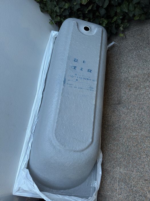 Vand IdealStandard cada noua 70x170 cu kit de ansamblare